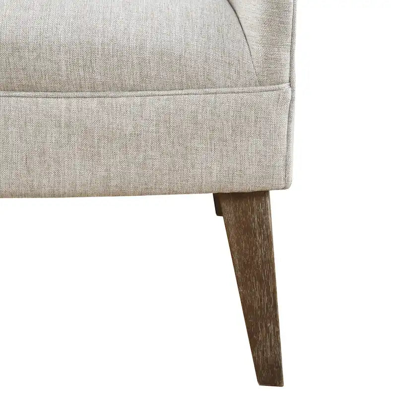 Poltrona decorativa imbottita con schienale trapuntato