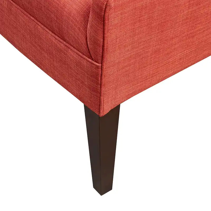 Poltrona decorativa imbottita con schienale trapuntato