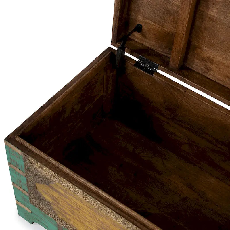 Table basse coffre de rangement avec incrustation en laiton peinte à la main