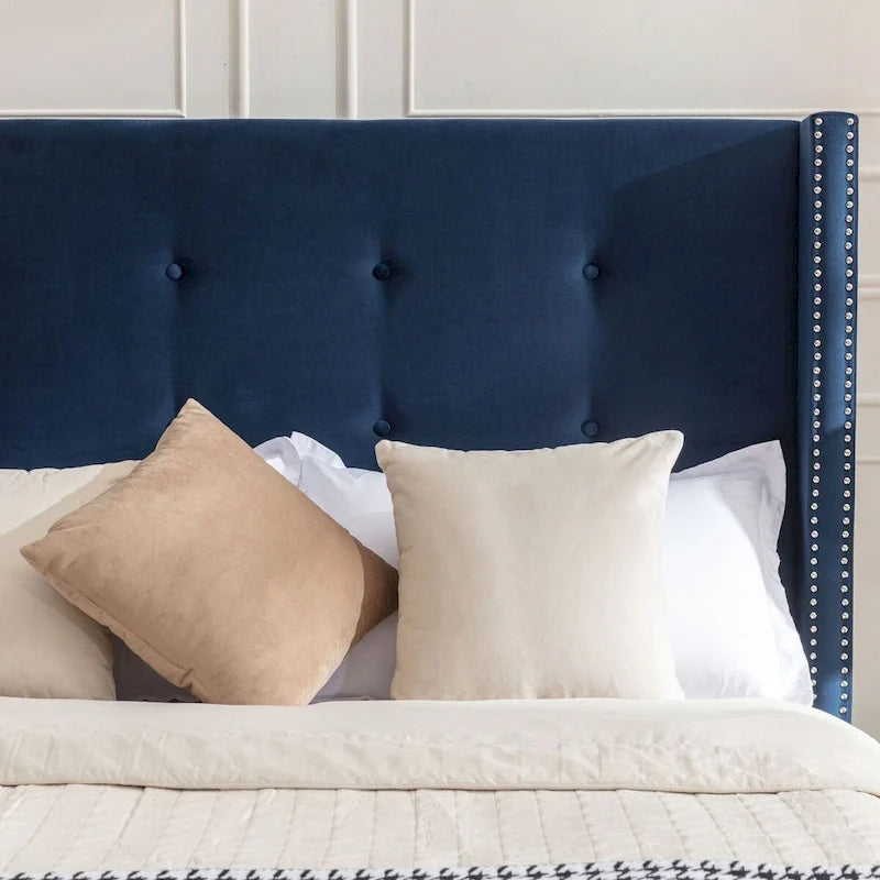 Letto Queen/King imbottito con testiera alta 54" (non richiede rete a doghe)